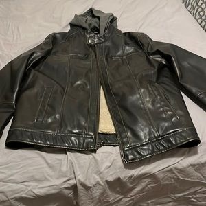 Tommy Hilfiger jacket. Great condition. Faux leather. Size Large.